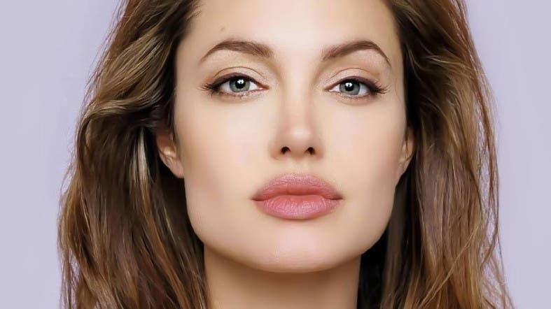 Angelina Jolie | InstantHub